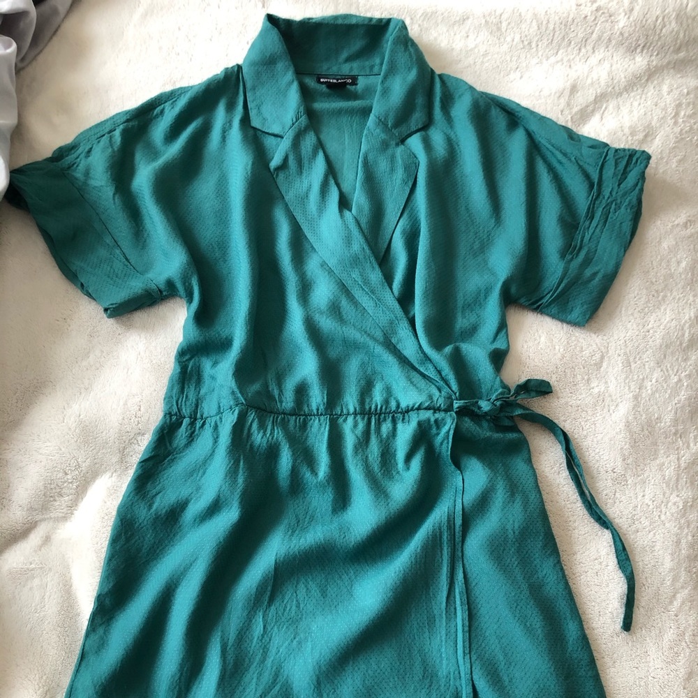 Dress - Picture 2 of 4